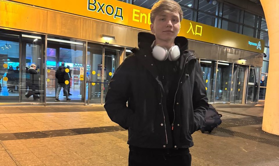 M0nesy перед матчем с Vitality: "Завтра рейд босс, пора собрать булки✅"
