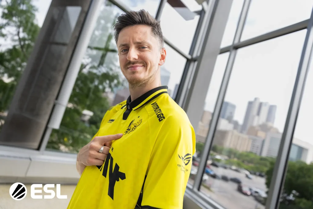Vitality вышла в финал IEM Dallas после победы над Falcons. Это 29-я победа подряд для команды apEX