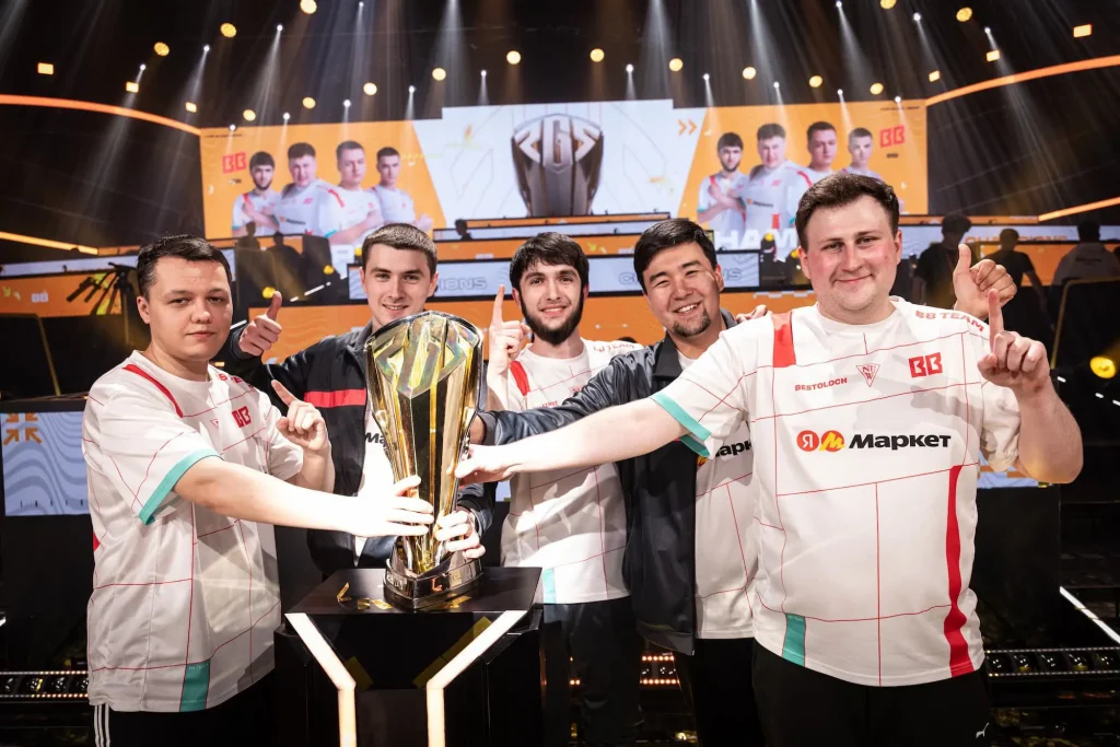 BetBoom Team, Twisted Minds и Falcons получили приглашения на EWC по PUBG
