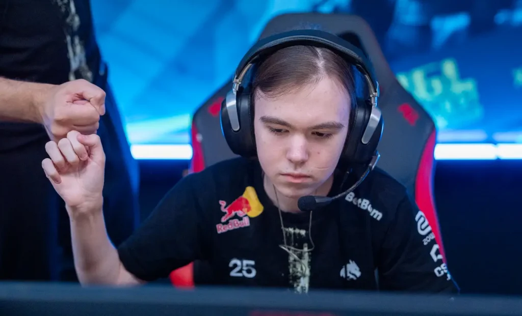 Donk, sh1ro и sjuush - лучшие игроки групповой стадии PGL Astana. Aleksib - на 10-м месте