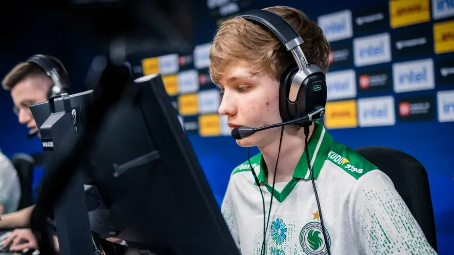 M0nesy стал EVP на IEM Dallas, apEX и ZywOo вошли в символическую сборную