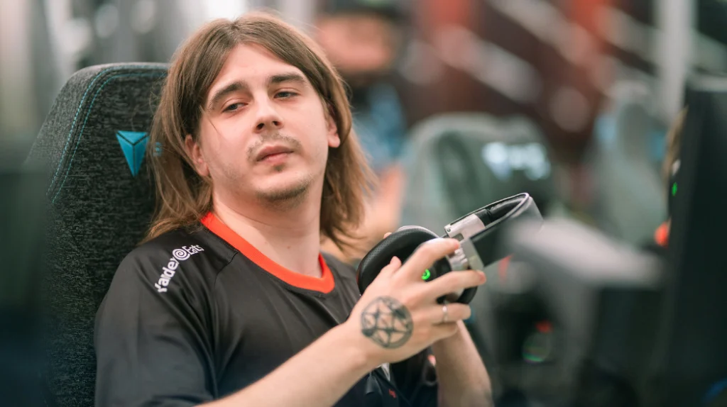 Fng о заменах в Virtus.pro: "OneJey неплох, но Antares просто поскилловее"