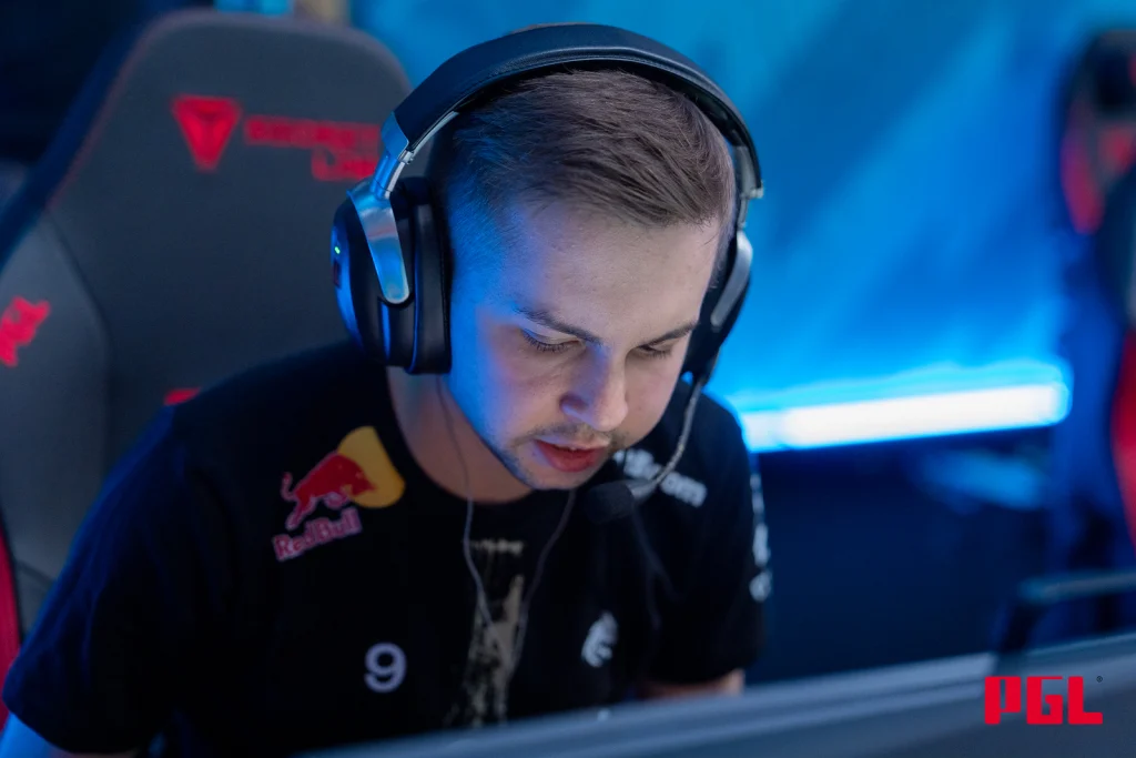 Sh1ro перед матчем с Astralis: "Надеюсь, что счет будет в нашу пользу и мы спокойненько выйдем в плей-офф"