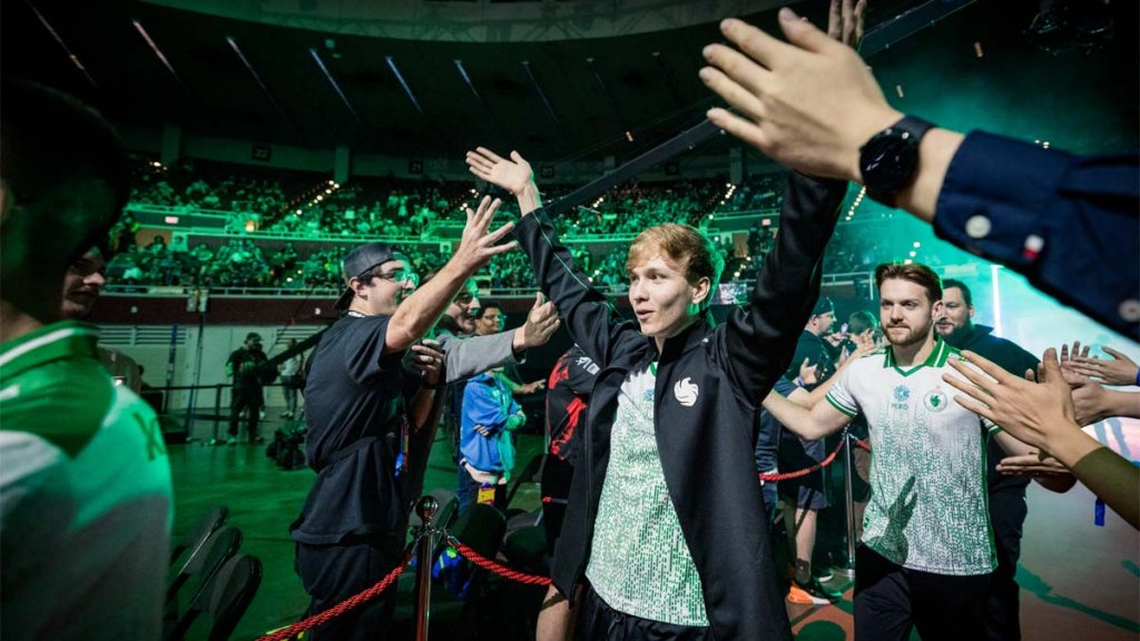 M0nesy обошел ZywOo по рейтингу и K/D на IEM Dallas