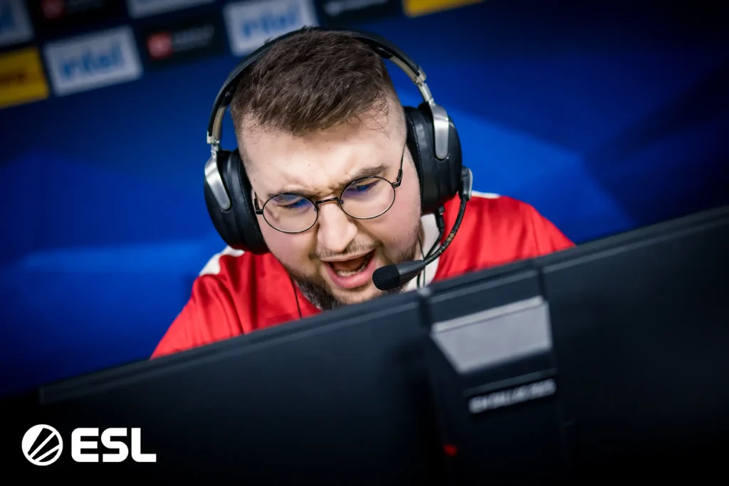 Torzsi, Spinx и M0nesy - лучшие игроки группового этапа IEM Dallas. S1mple - на 24-м месте