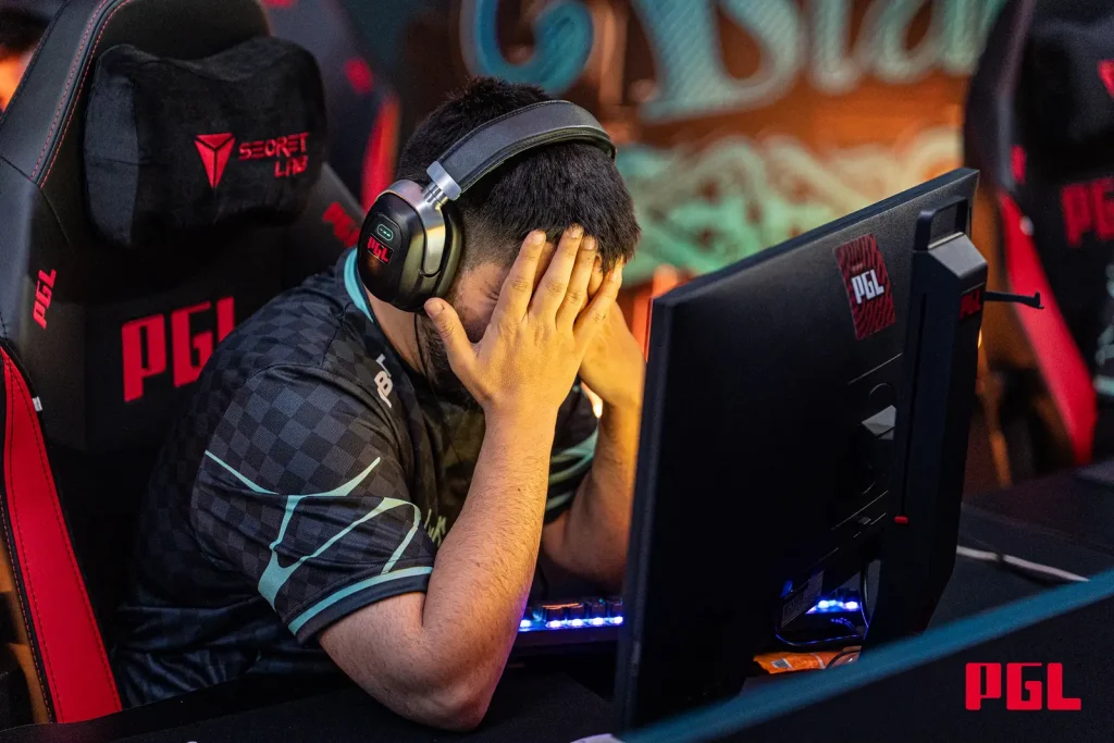 HOTU уступила Aurora на PGL Astana и упала в сетку 0-2