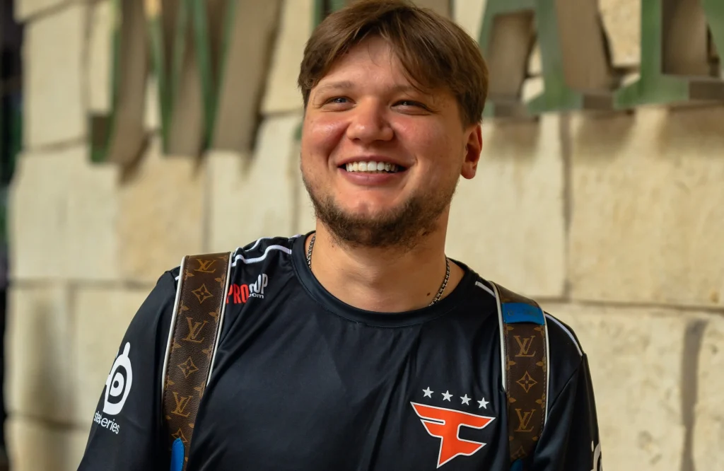 Elige: "S1mple становится увереннее с каждой игрой. У нас есть все шансы на победу на мейджоре"
