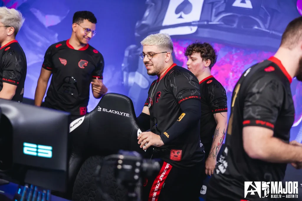 FURIA победила B8 и вышла в 3-ю стадию BLAST Austin Major