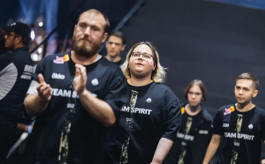 Spirit выиграла 7 раундов на первой карте благодаря клатчам