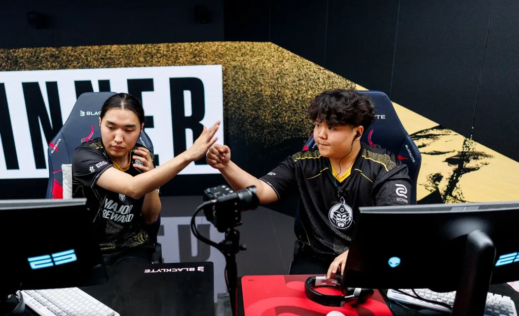 The MongolZ вышли в плей-офф Thunderpick World Championship, обыграв 9z