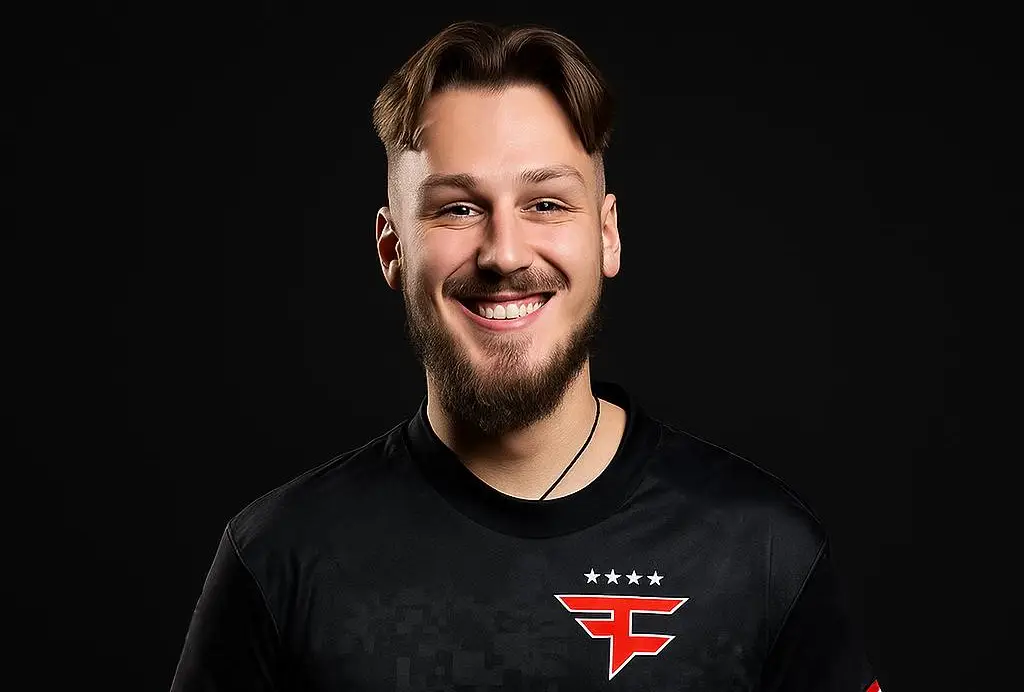 JL выложил фото в джерси FaZe после слухов о кике из NAVI