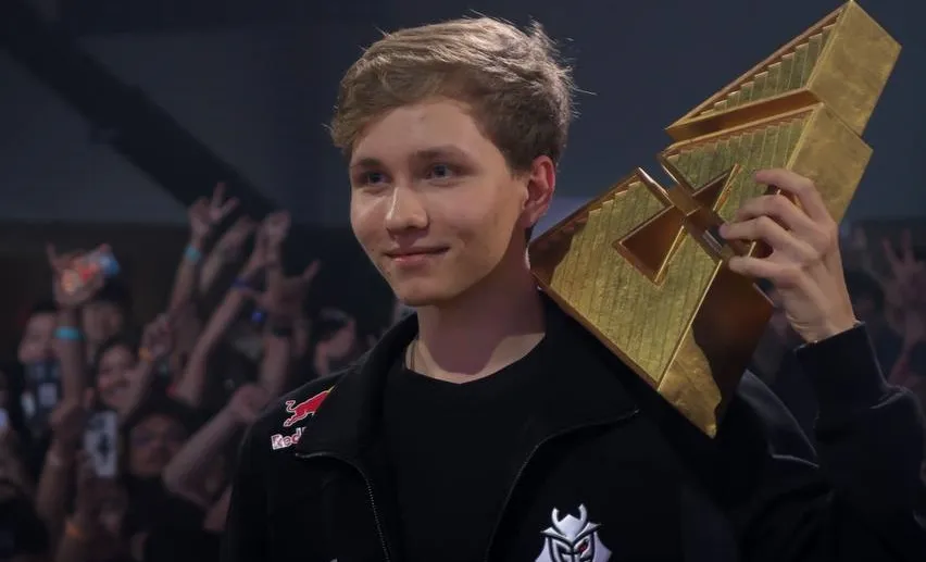 M0nesy про уход из G2: 