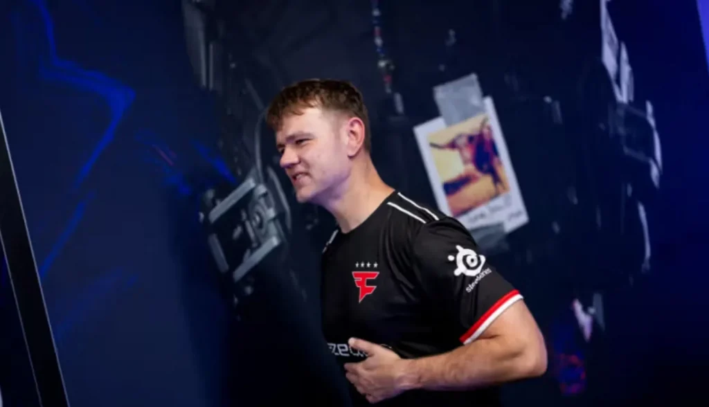 Тренер FaZe NEO: "Играем хорошо. Мы можем выйти в финал мейджора"