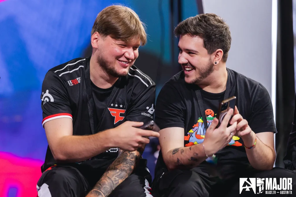 FaZe с s1mple вышла в 3-ю стадию BLAST Austin Major FaZe с s1mple вышла в 3-ю стадию BLAST Austin Major