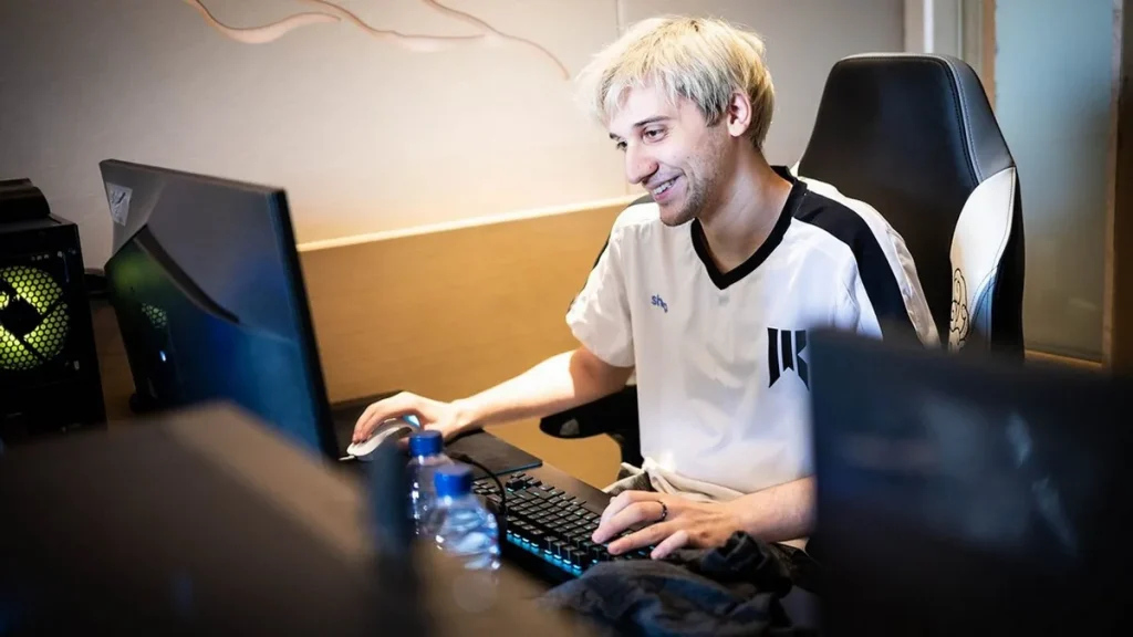 Arteezy: "Сейчас я не играю на керри. Этот патч худший для керри"