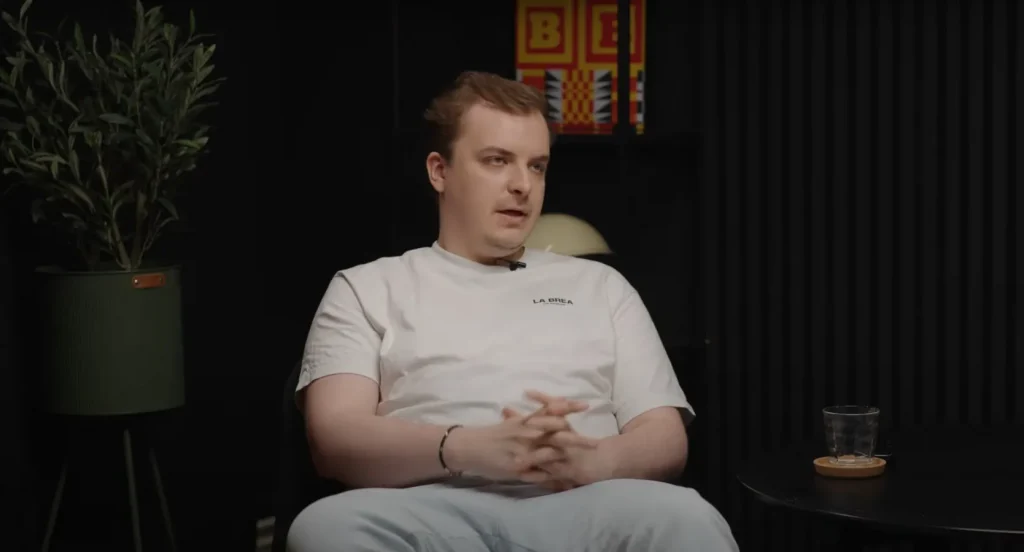 Kataomi о своей девушке: "Она тоже играет в Доту на 10 500-10 600 MMR"