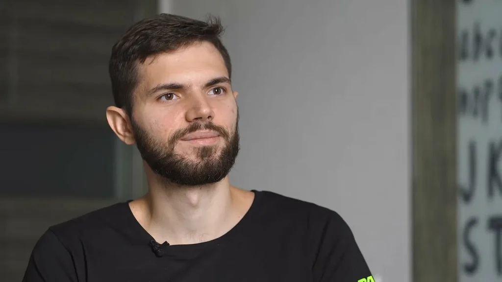 Autodestruction о Lil: «Не было других альтернатив кроме службы доставки, серьезно?»