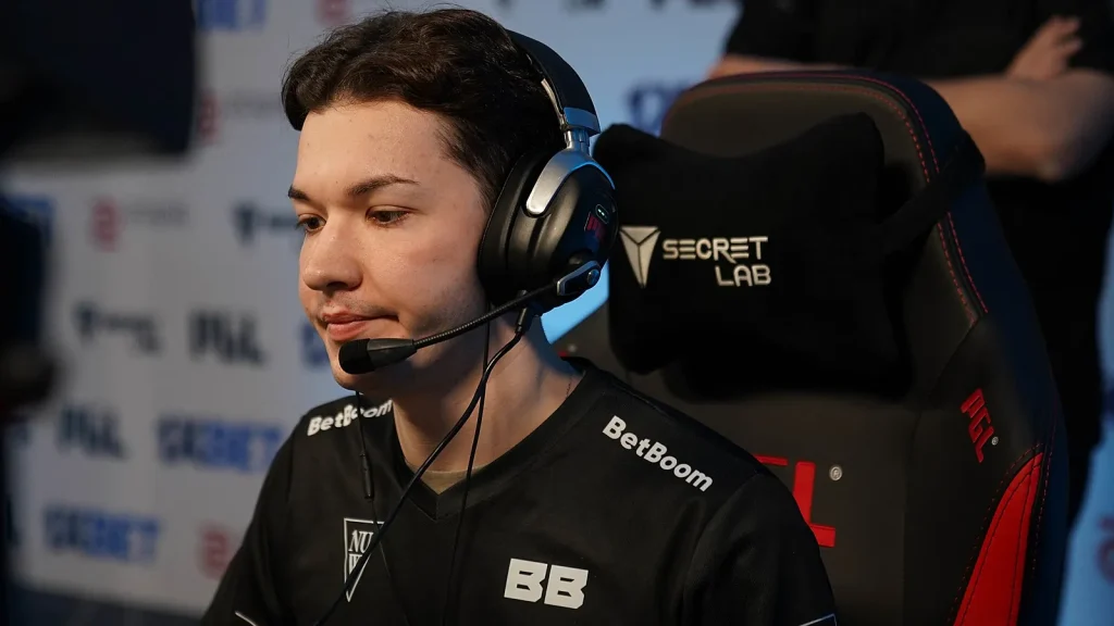 BetBoom Team сравнялась с PARIVISION по запасным игрокам - по 4 у каждой