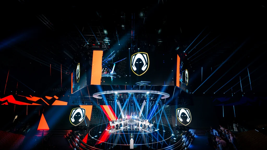 Heretics стали чемпионами EWC по VALORANT, камбэкнув с 0:2 против Fnatic с россиянином Chronicle