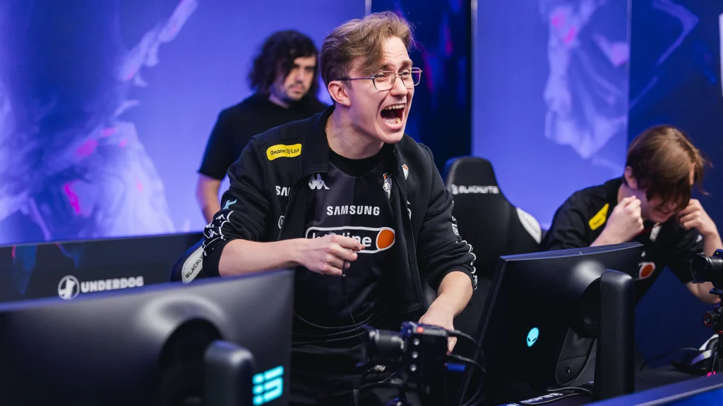 Apex и FL4MUS считают CS2 лучше CS:GO, s1mple проголосовал за старую версию игры
