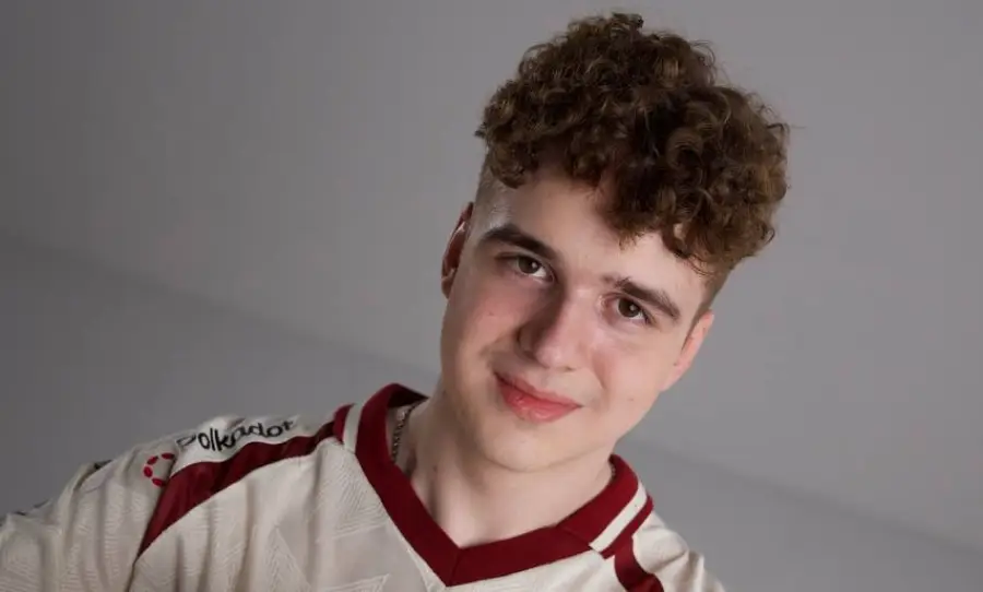Gr1ks: «Меня кикнули из Nemiga Academy и сказали: »Бро, ты бот«. После этого я не играл больше года»