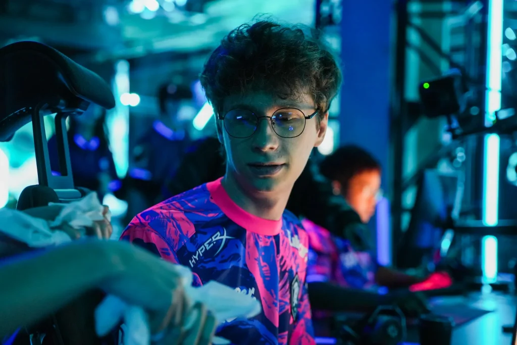 Paper Rex с россиянином something и Fnatic с Chronicle прошли в плей-офф EWC по VALORANT