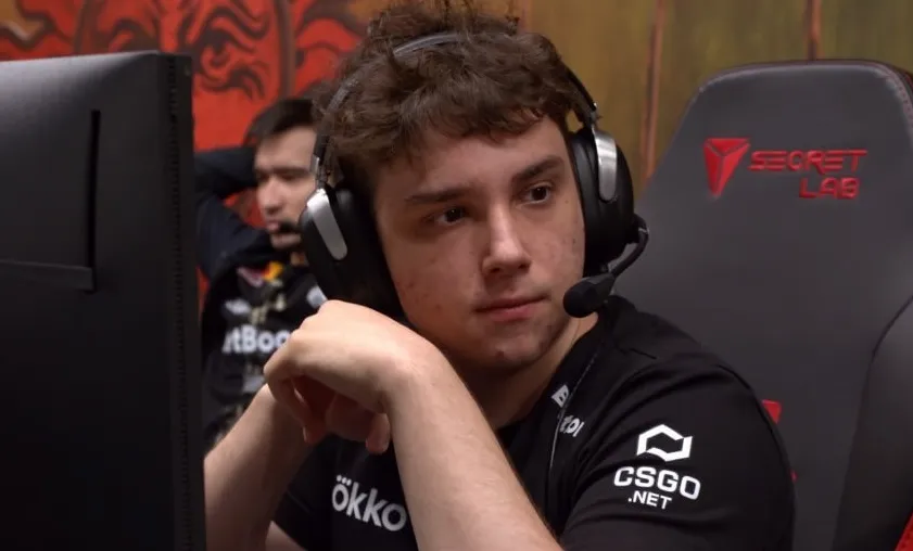Larl составил топ-8 на EWC по CS2 с NAVI, Spirit, Vitality и FaZe