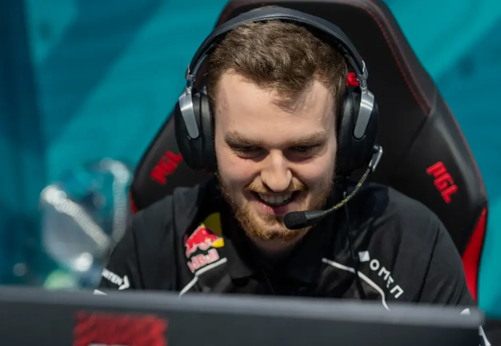 Staehr перед финалом FISSURE Playground 1: "Нельзя недооценивать TYLOO"