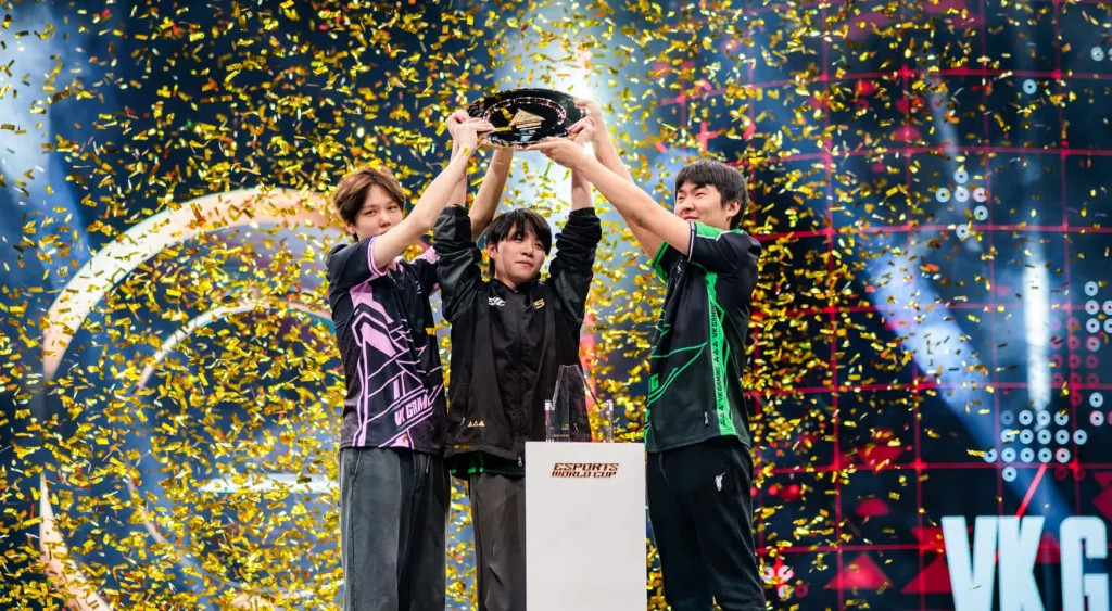 VK Gaming (Китай) выиграла турнир по Apex Legends в рамках EWC. NAVI заняли 17-е место, VP - 18-е