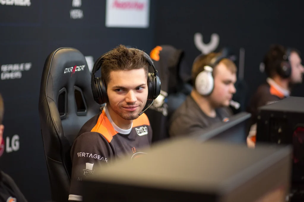 Lil: «В Virtus.pro в какой-то момент стало невыносимо играть в целом»