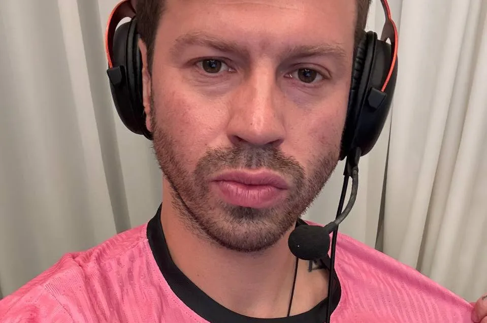 «В Саратове у мамаши твоей». Смолов нагрубил стримеру на BB Streamers Battle 3