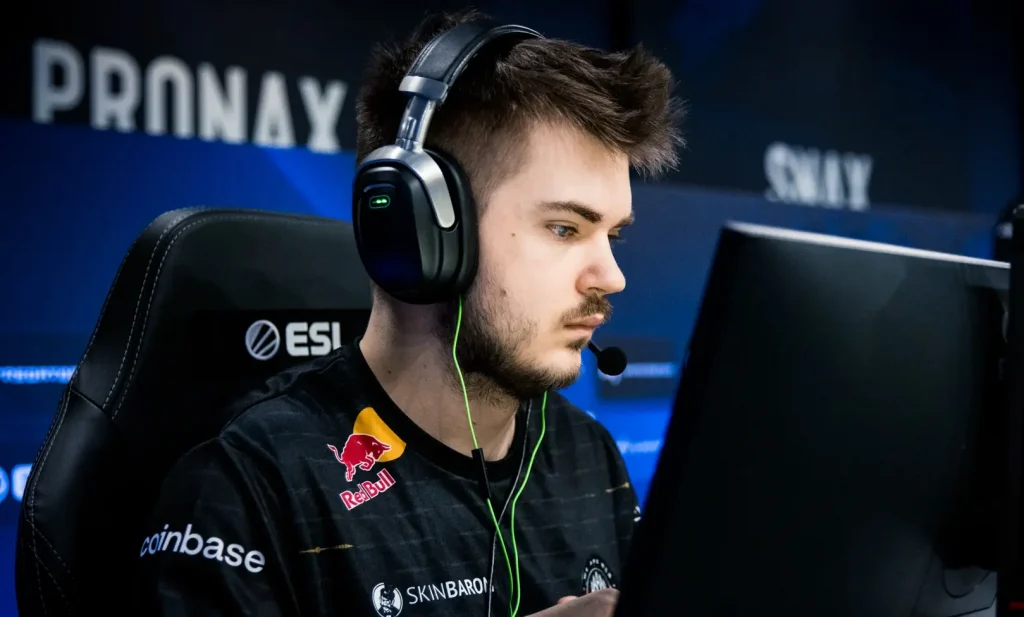 Prosus вернулся в основной состав BIG, ScrunK покинул клуб, kyuubii понижен до академии