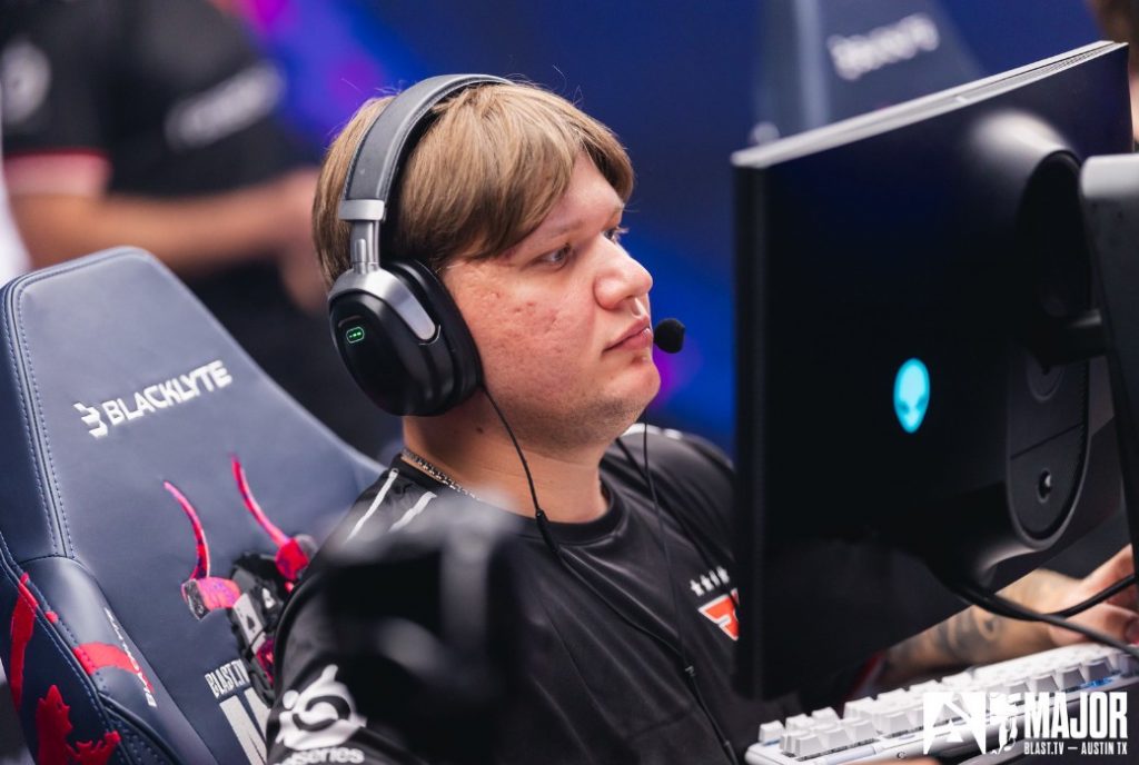 S1mple впервые сыграл на тир-3. Много ошибался, но это все еще старый Саша