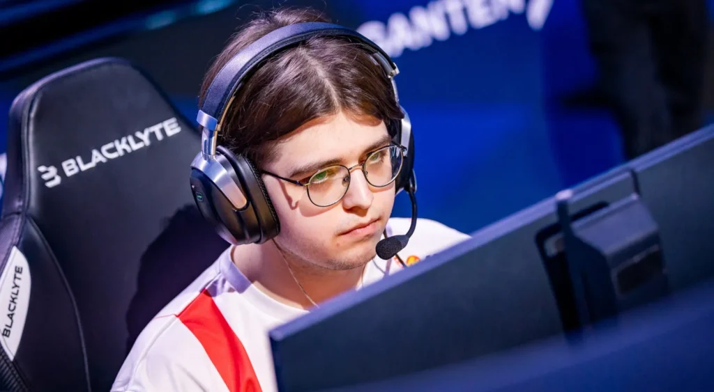 Magnojez оскорбил соперников и усомнился в честности игры после проигрыша в финале CCT 3