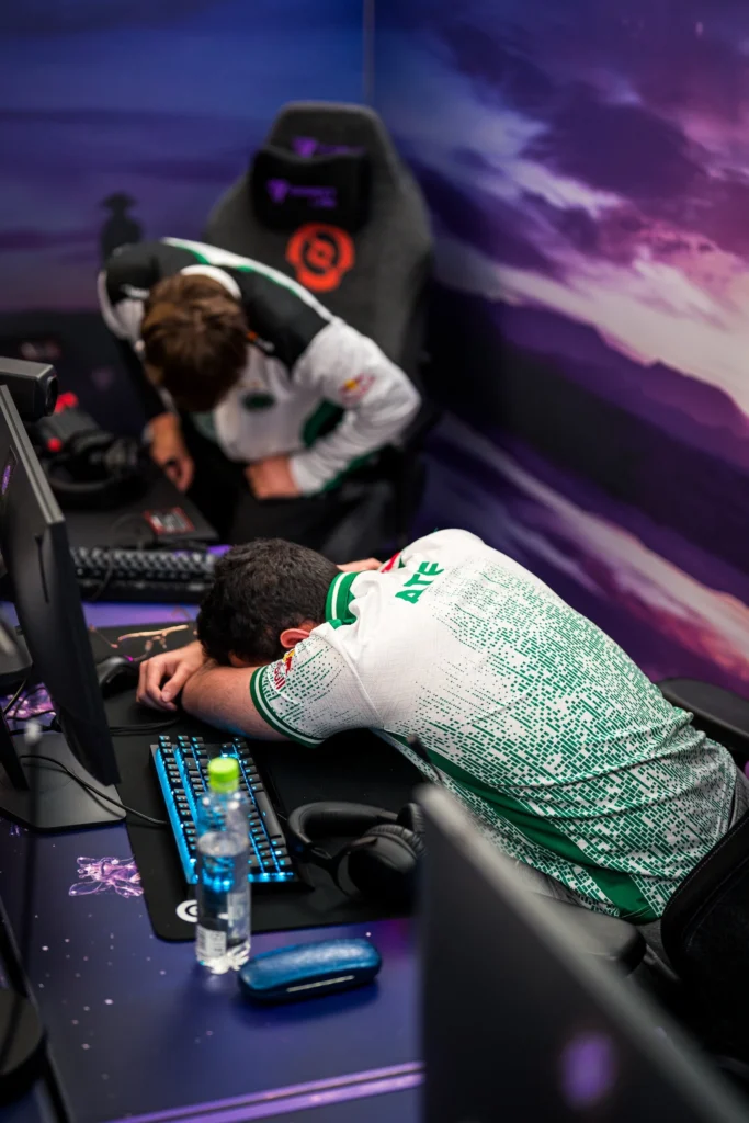 Грусть Satanic, эмоции Miero и головокружение Falcons: 13 лучших фото TI14