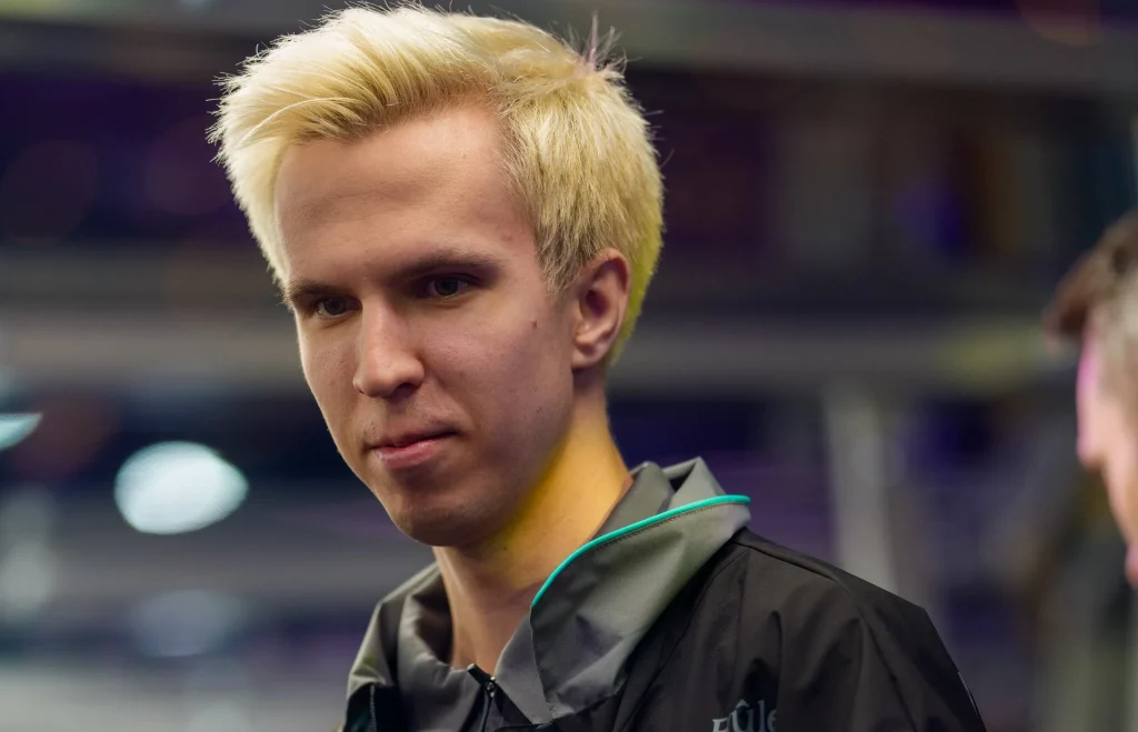 PARIVISION прошла в финал виннеров TI14 - Satanic выиграл вторую карту на Broodmother-керри