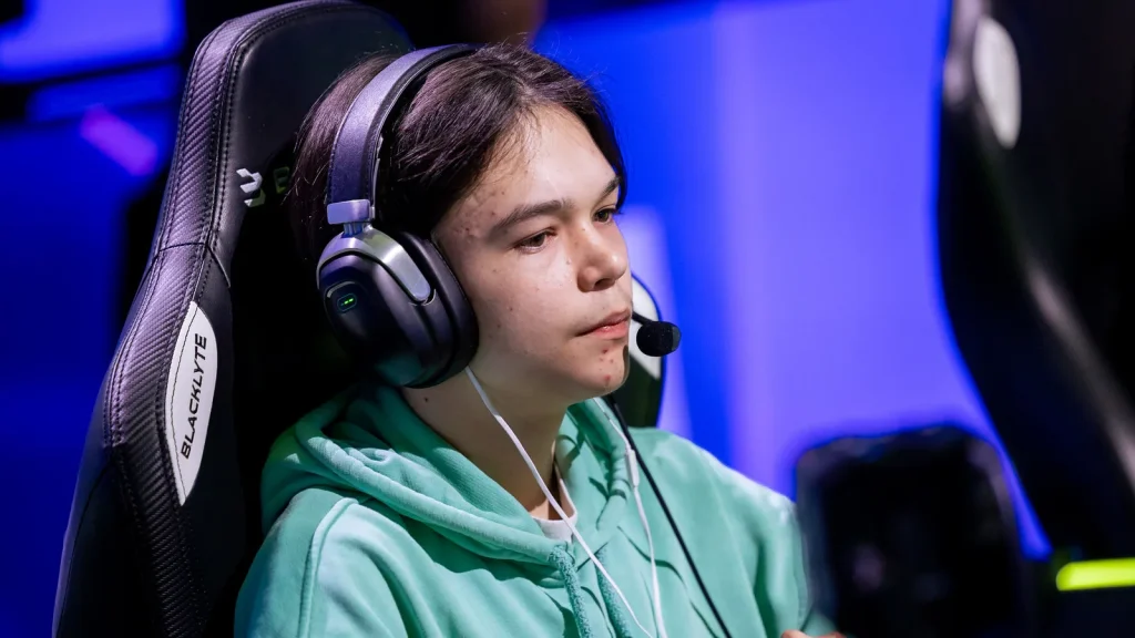 Satanic: «На керри скучно играть, на миде поинтереснее»