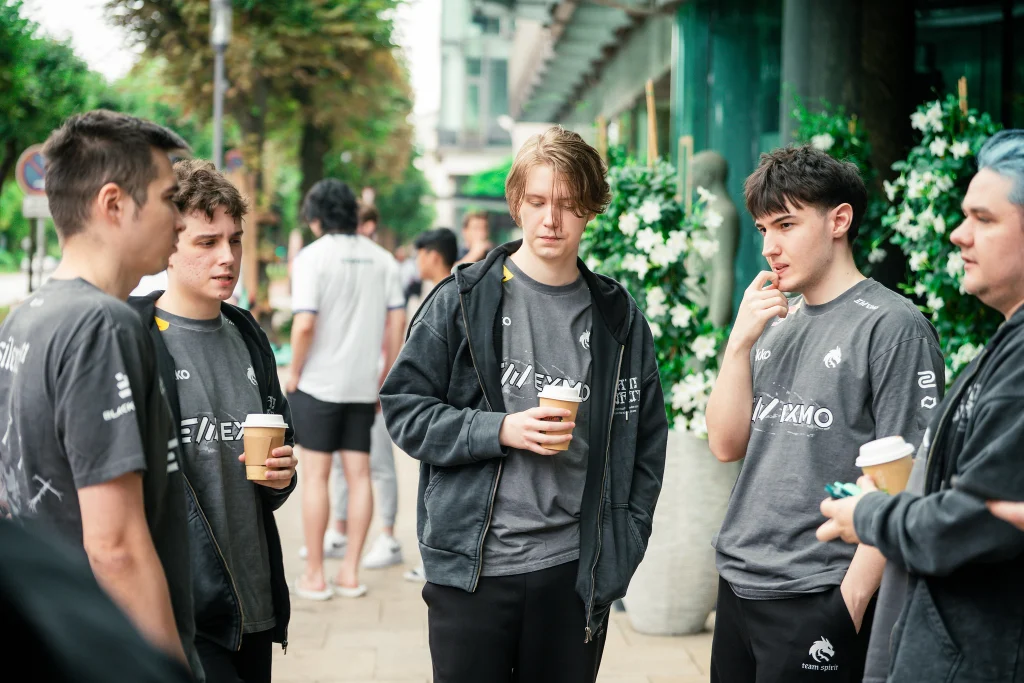 Spirit разгромно уступила Aurora на групповом этапе TI14, общий счет - 13:59