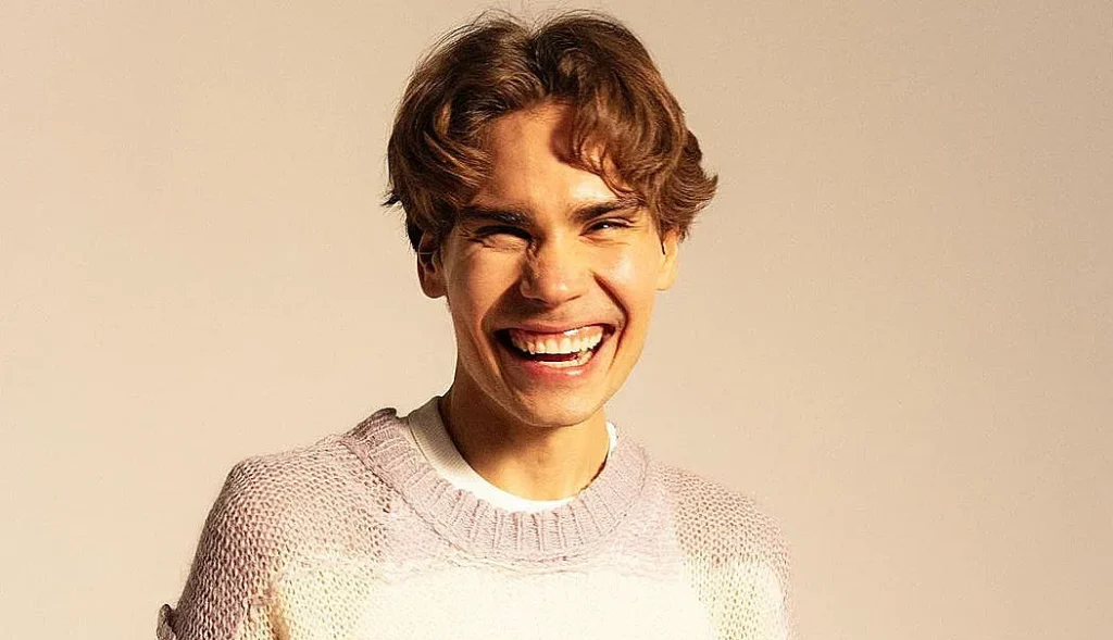 NS: «Nix весит килограмм 50, дунуть - он улетит. Мне с LenaGol0vach можно было бы замеситься»