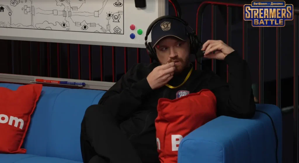 Solo сделал косплей на Теда