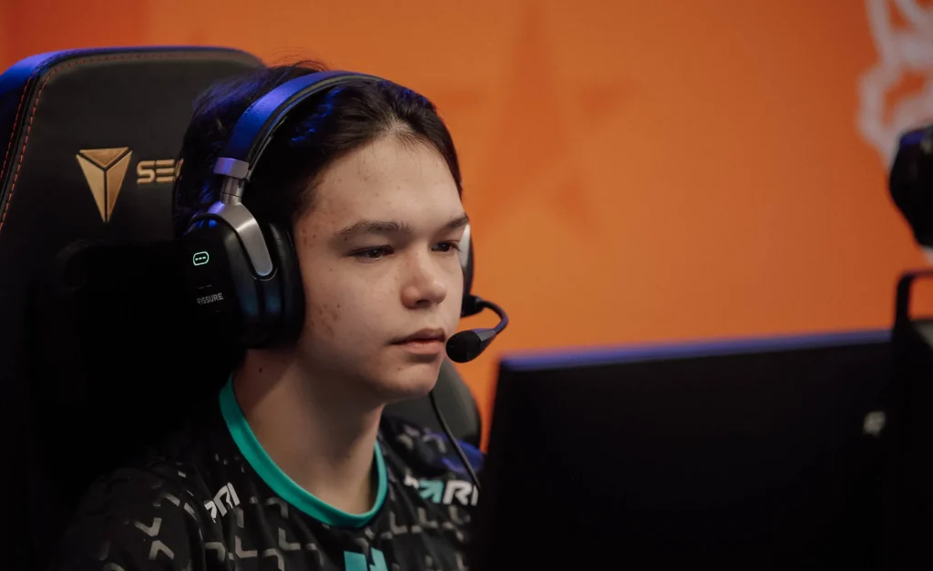 BetBoom Team обыграла PARIVISION и вышла в плей-офф FPG 2. KDA Satanic на Storm Spirit на 3-й карте - 3-10-4