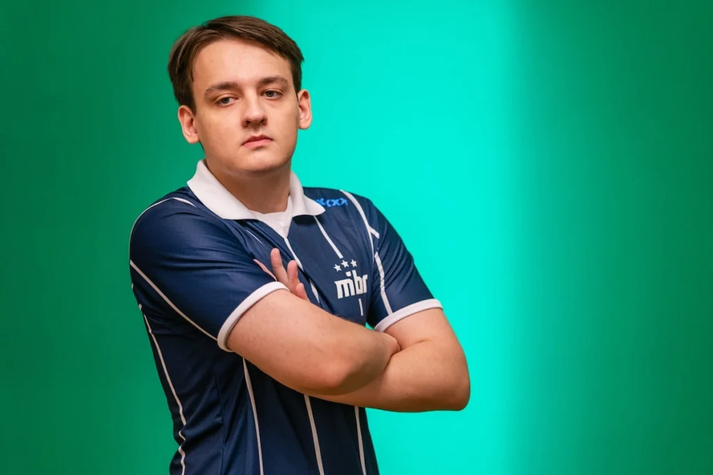 Россиянин kl1m пропустит PGL Bucharest из-за проблем с визой, вместо него за MIBR сыграет brnS