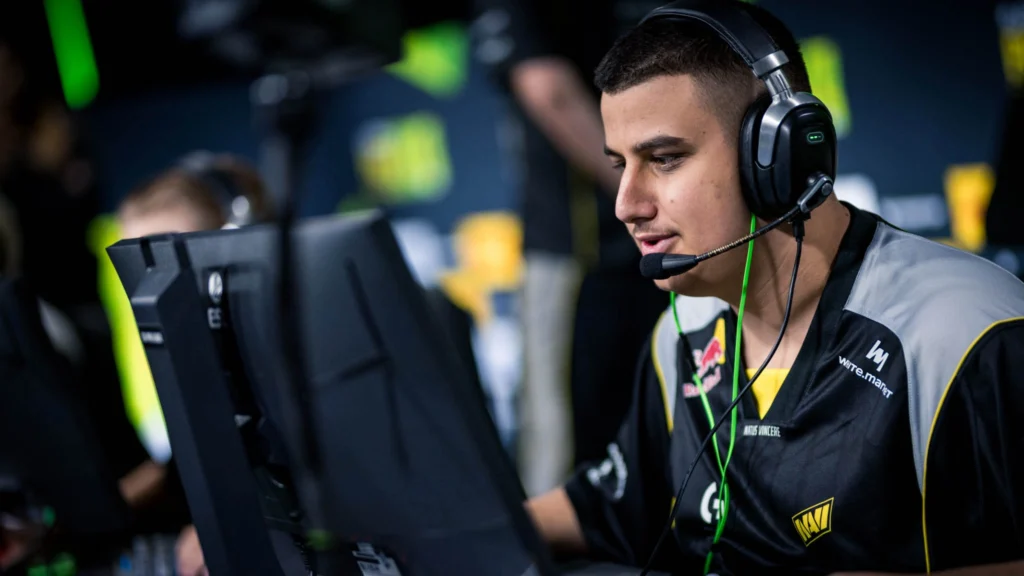 NAVI выбили The MongolZ с ESL Pro League 22 и вышли в плей-офф