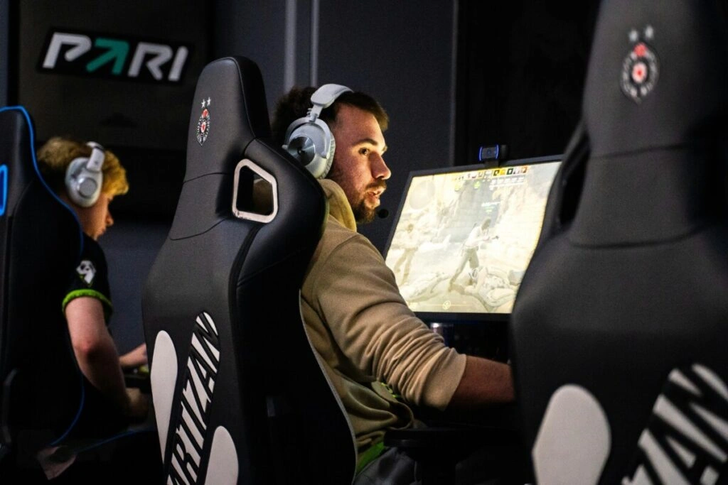 CYBERSHOKE впервые выиграла турнир - 2:1 против FAVBET Team в финале CCT 3 Europe Series 7