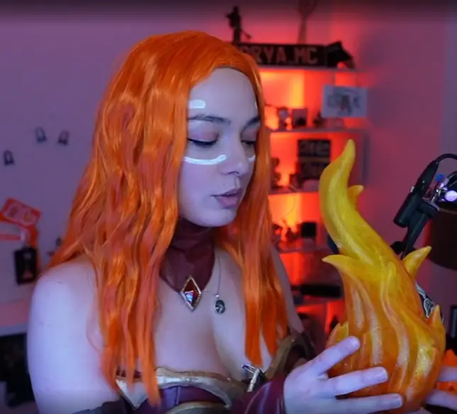 Стримерша korya_mc сделала косплей на Лину