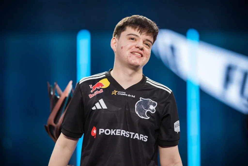 «Внешность - 0, харизма - 10». Molodoy оценил свои качества по десятибалльной шкале