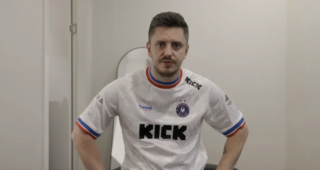 Apex: «Я не стану ZywOo, не стану donk, не стану m0NESY, но мне нужно работать над индивидуальной игрой — это факт»