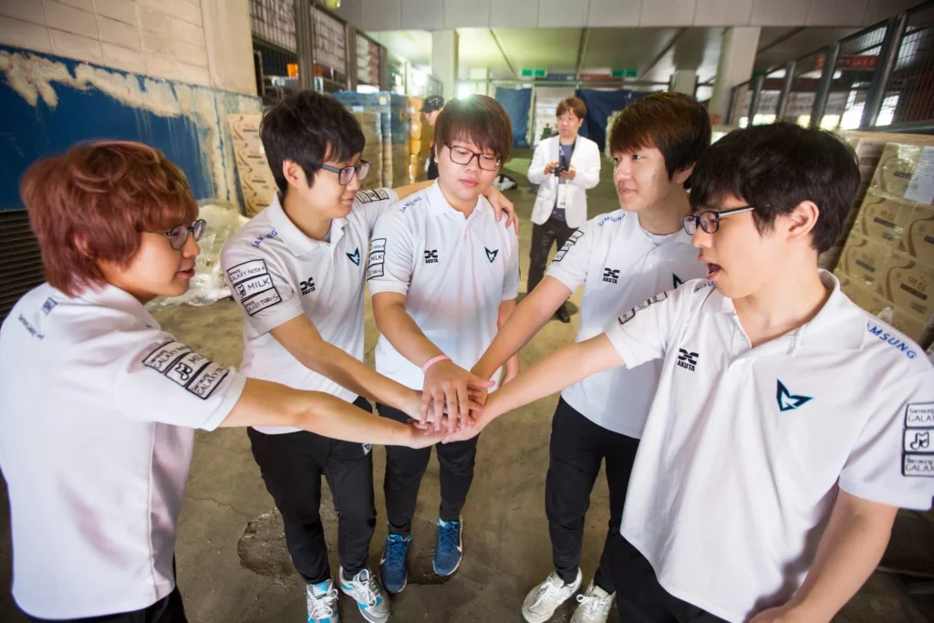 Все мировые чемпионы Worlds