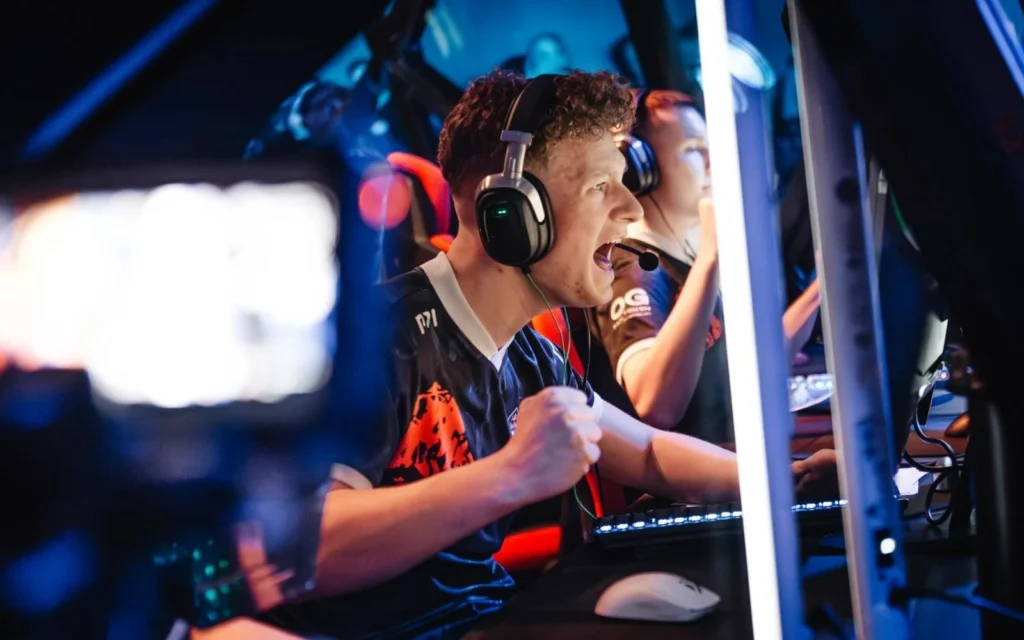 HEROIC выкупила Chr1zN у OG, он заменит LNZ (Sheep Esports)