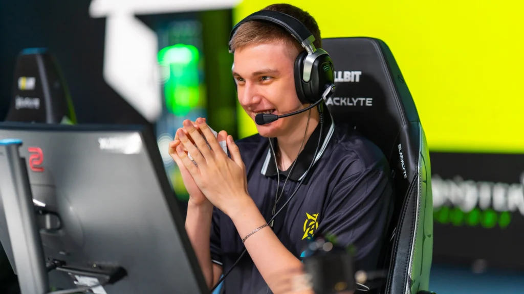 Npl и xKacpersky среди лучших игроков первой стадии мейджора, Jame - лучший у PARIVISION